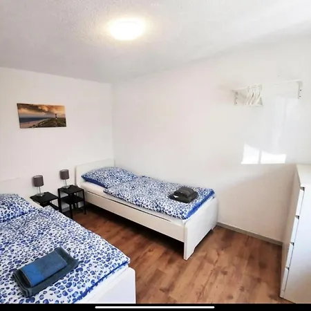 Günstige Monteur In Parkplatz, Smart Tv, Wifi, Waschmaschine * Reutlingen